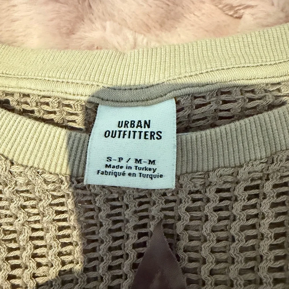 Urban Outfitters Khaki Star Sweater - Picture 2 of 2